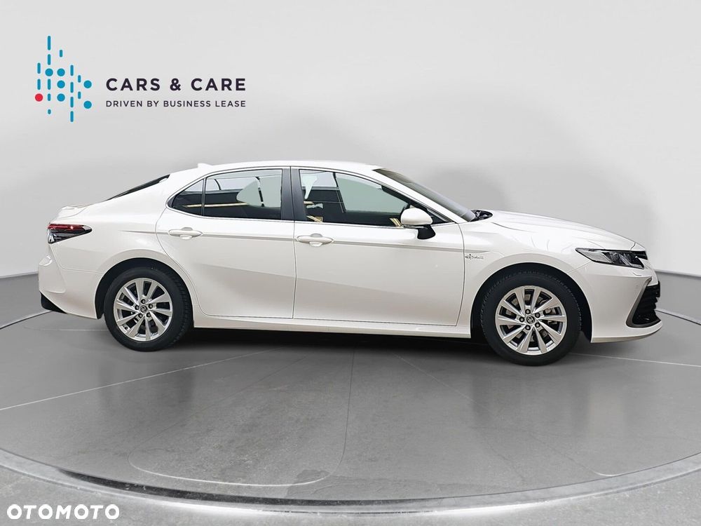 Toyota Camry 2.5 Hybrid Comfort CVT - 21