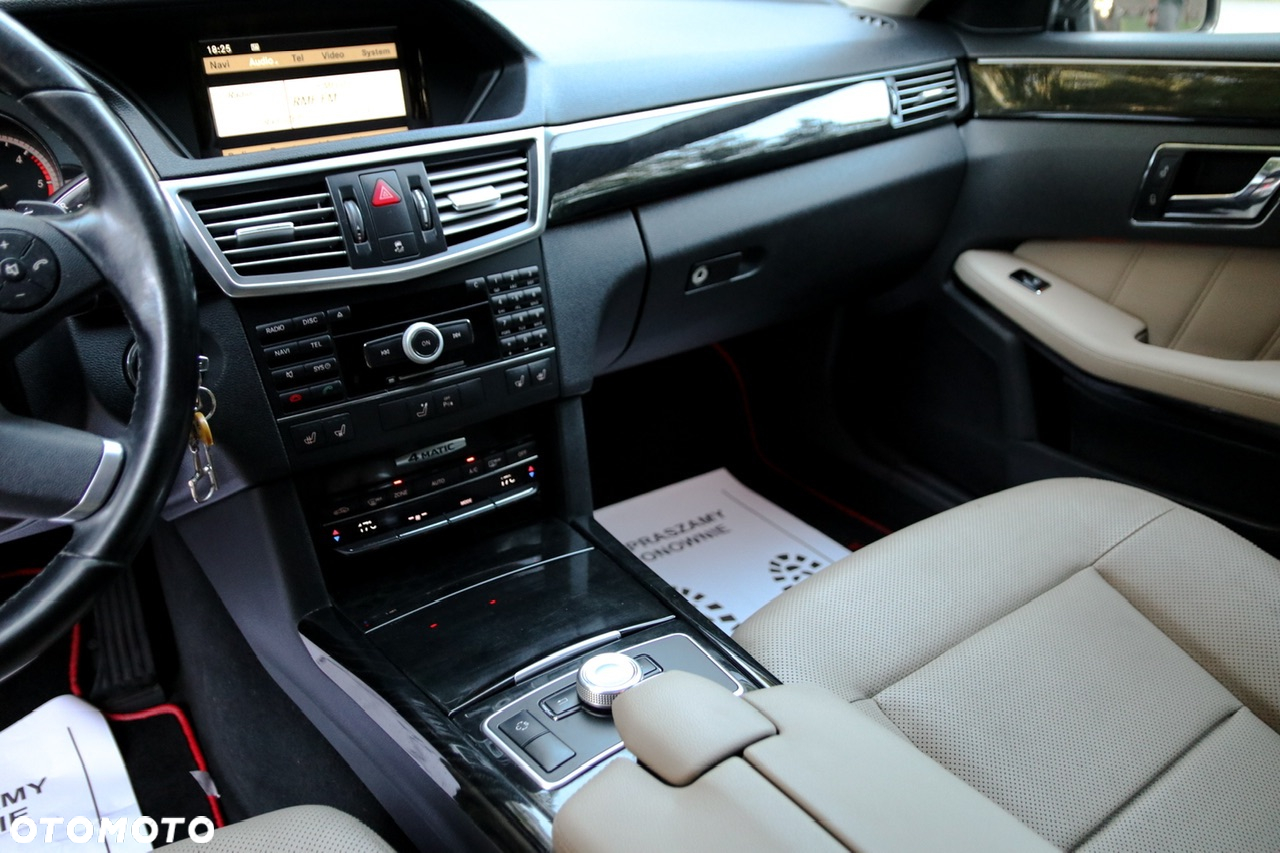 Mercedes-Benz Klasa E 350 T CDI DPF 4Matic BlueEFFICIENCY 7G-TRONIC Avantgarde - 21