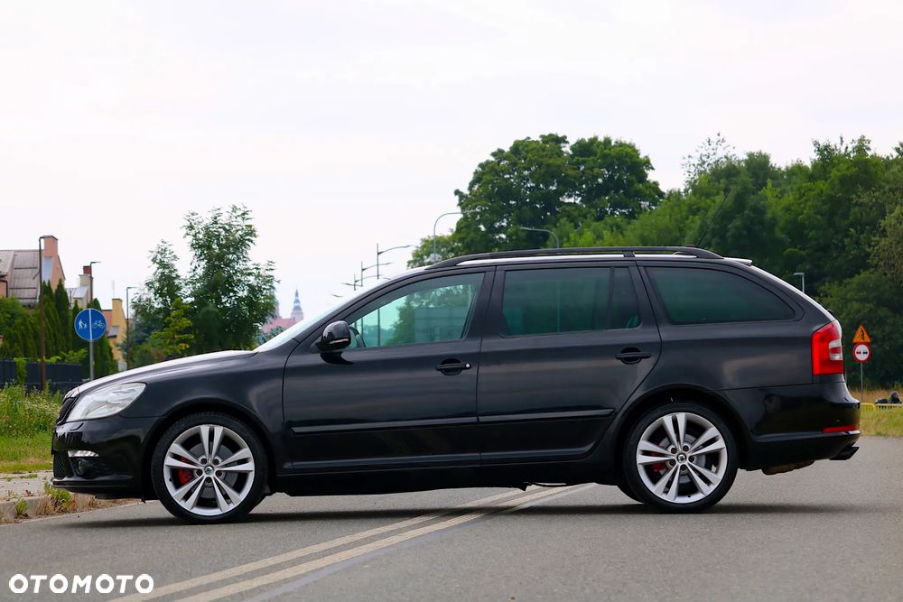 Skoda Octavia 2.0 TDI DPF RS DSG - 3