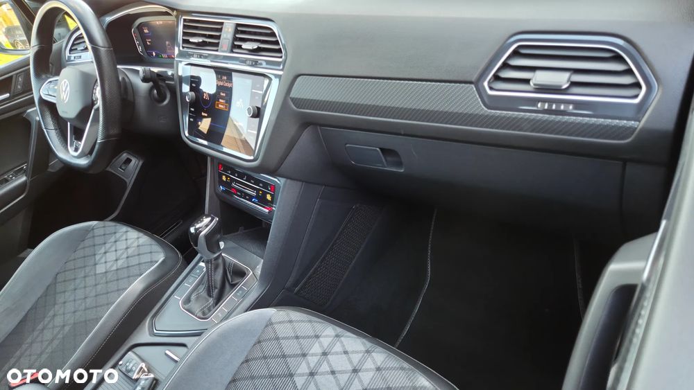 Volkswagen Tiguan Allspace 2.0 TDI R-Line DSG - 16