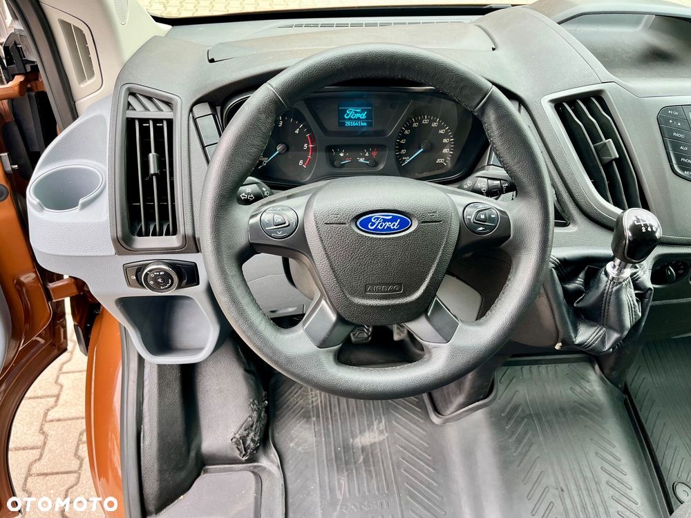 Ford Transit - 19