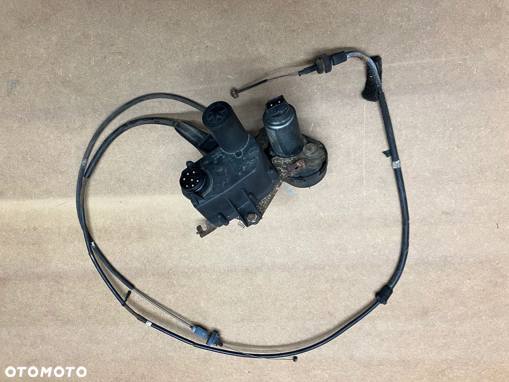 SILNICZEK TEMPOMATU STEROWNIK BMW E31 E32 E34 V8 M60 OEM 1378315 - 6