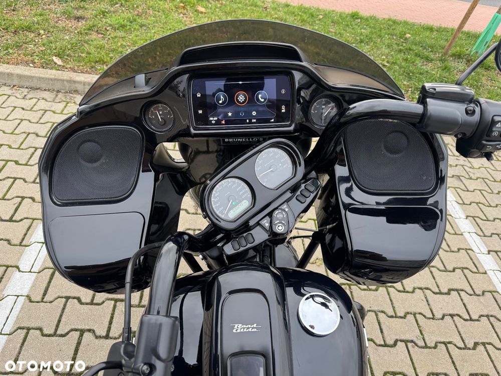 Harley-Davidson Touring Road Glide - 15