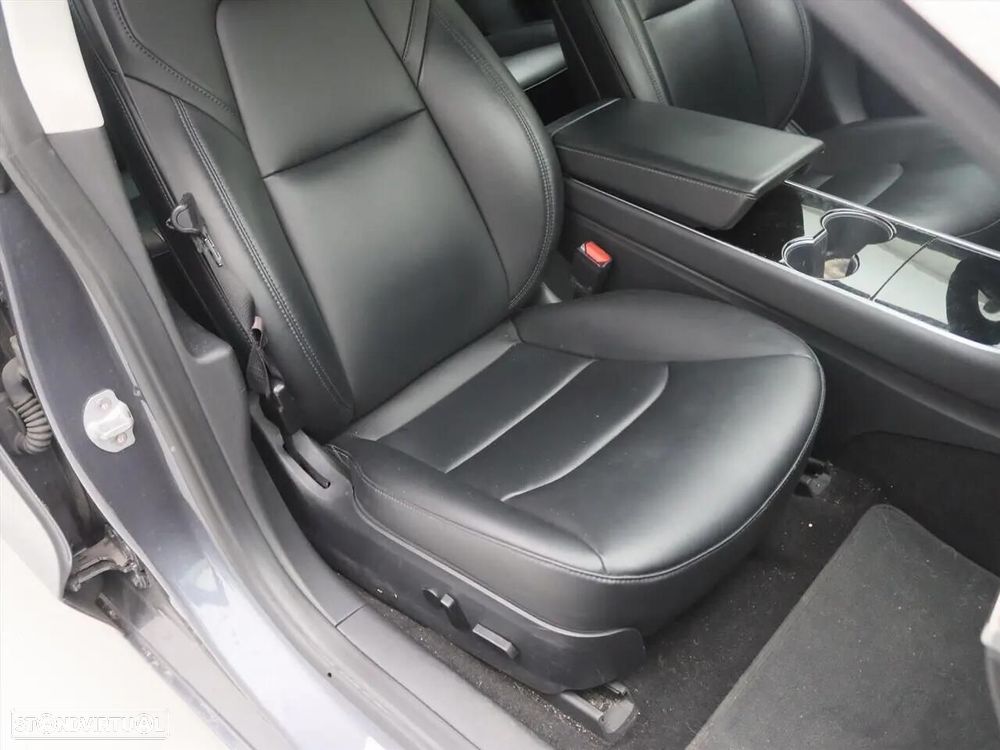 Tesla Model 3 Standard Range Plus RWD - 14