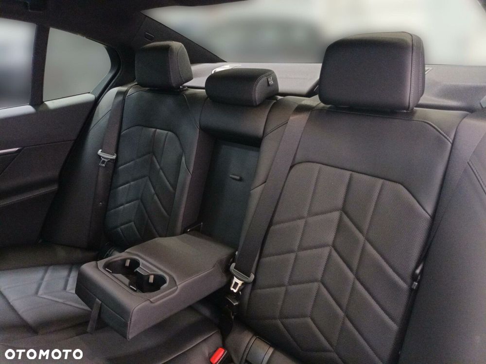 BMW Seria 5 - 17