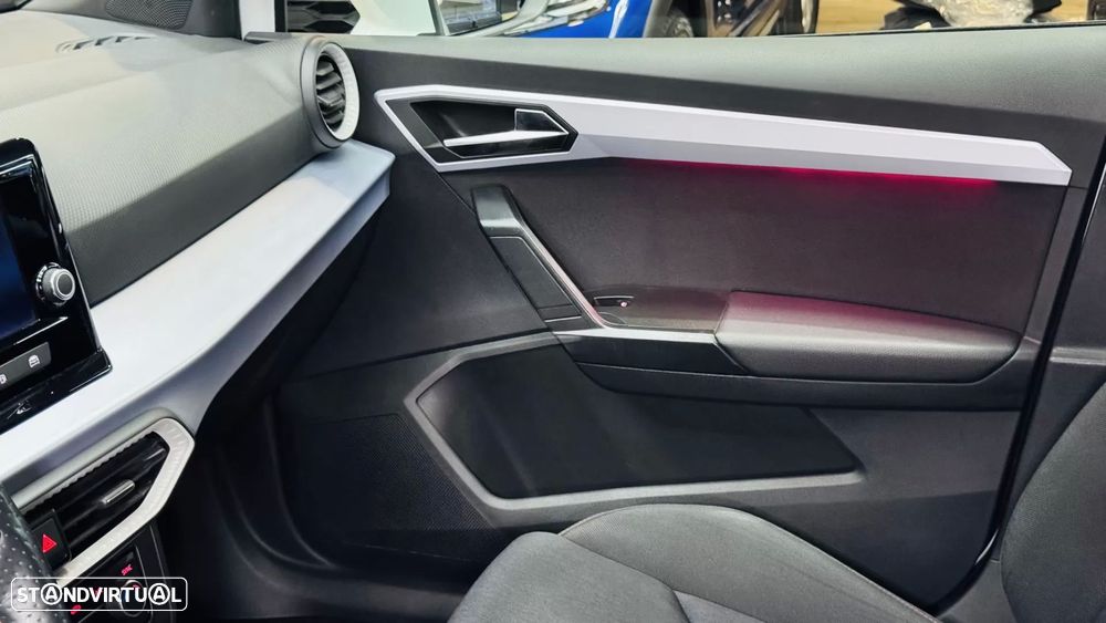 SEAT Arona 1.0 TSI FR - 43