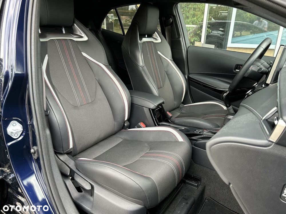 Toyota Corolla 1.8 Hybrid GR Sport - 10