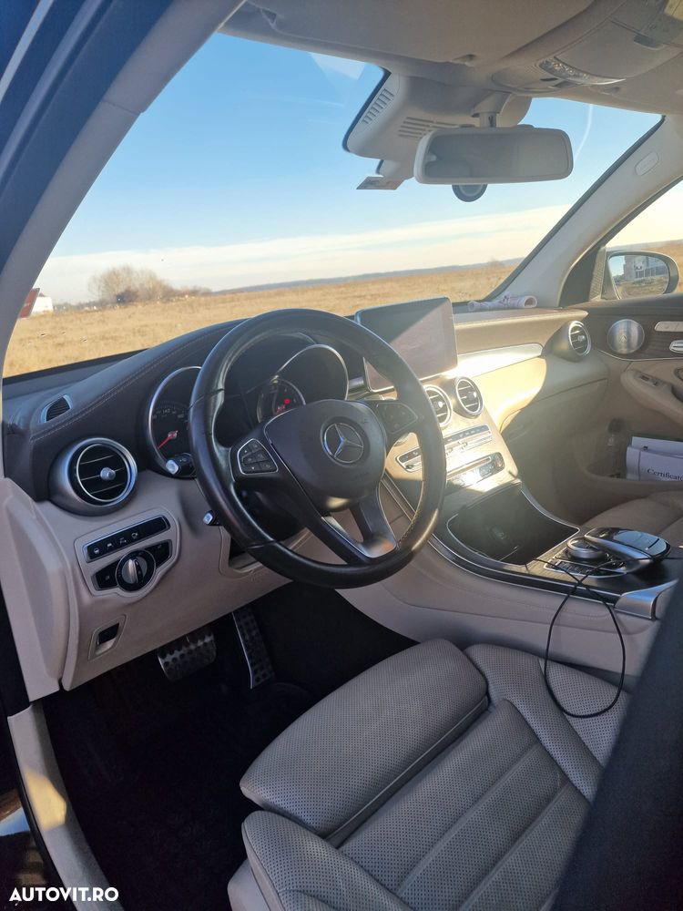 Mercedes-Benz GLC 250 d 4MATIC - 11