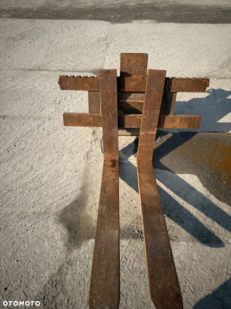 Mecalac 12MTX /2006/ Komplet Łyżek 6szt - 12