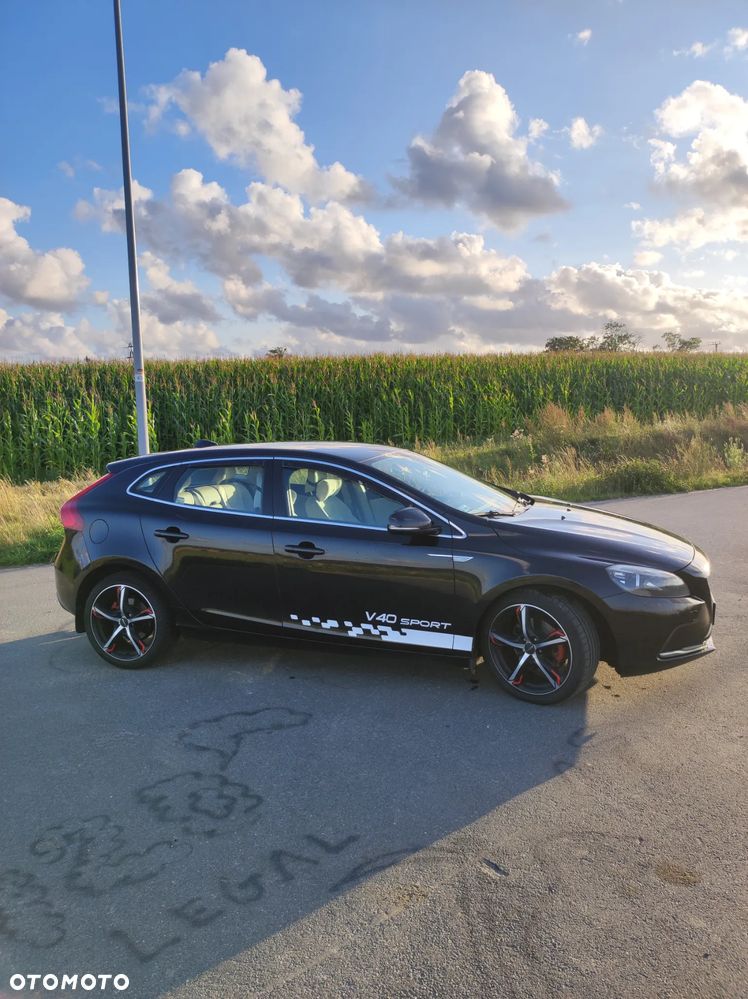 Volvo V40 T3 Summum - 4