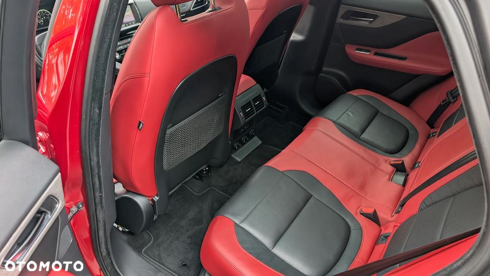 Jaguar F-Pace S AWD - 16