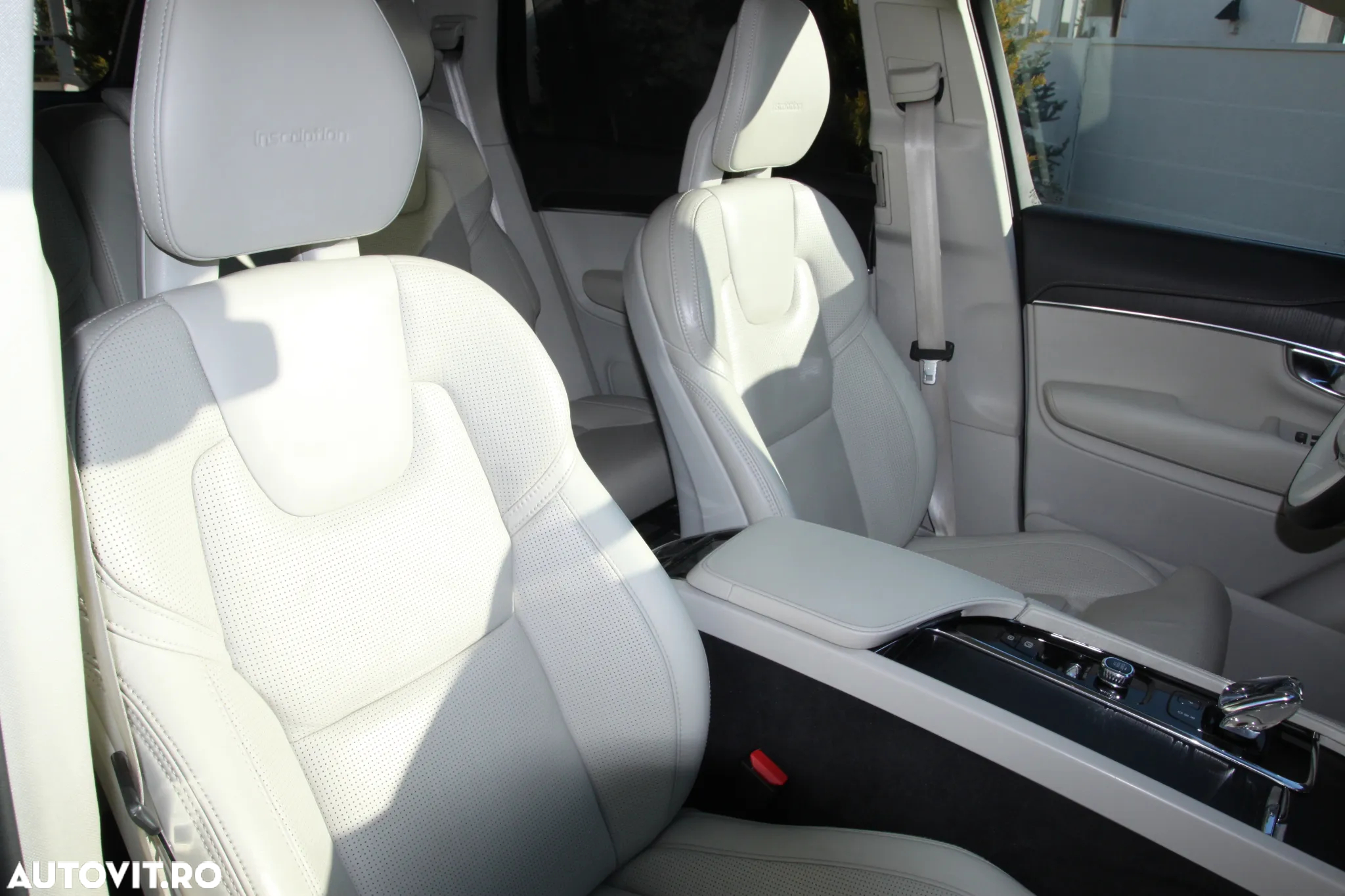 Volvo XC 90 - 30