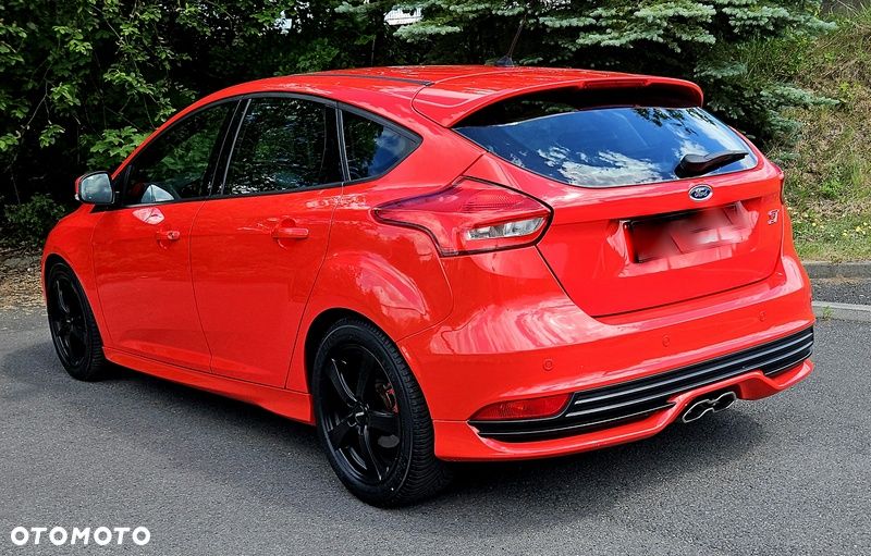 Ford Focus 2.0 TDCi ST - 19