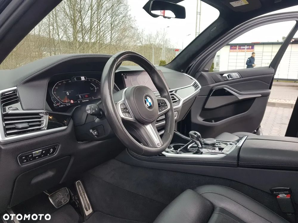 BMW X7 xDrive40d - 23