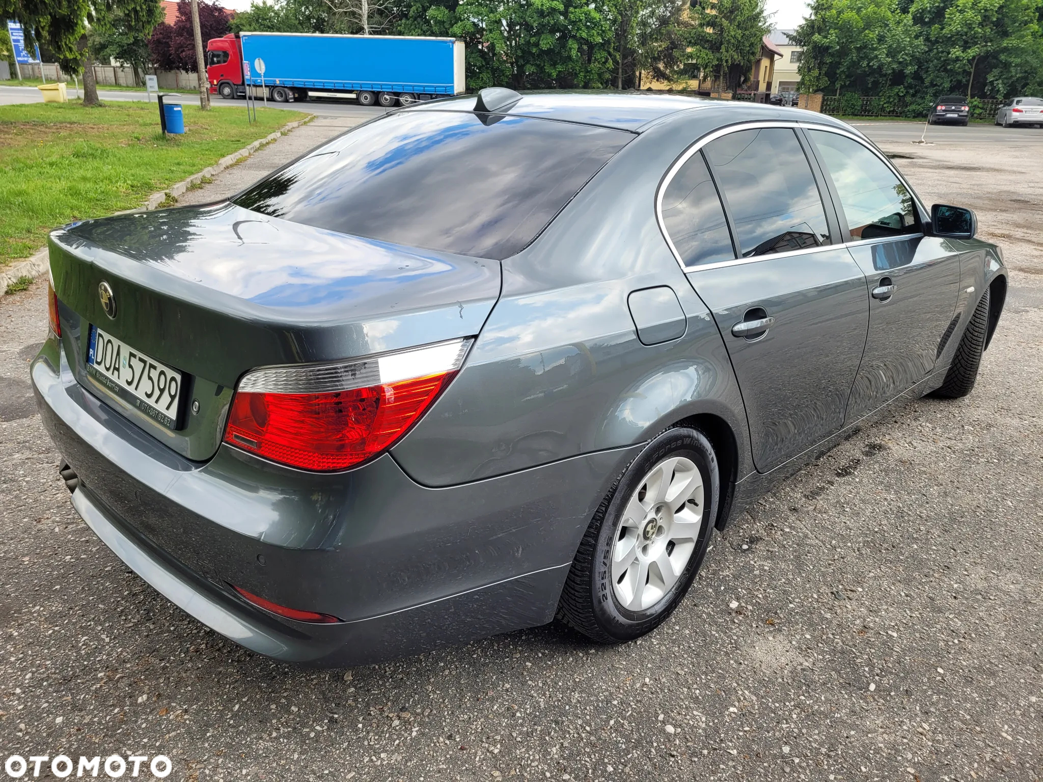 BMW Seria 5 523i - 5