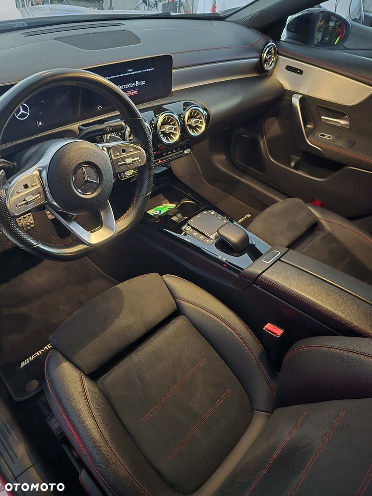 Mercedes-Benz CLA 220 4-Matic AMG Line 7G-DCT - 5