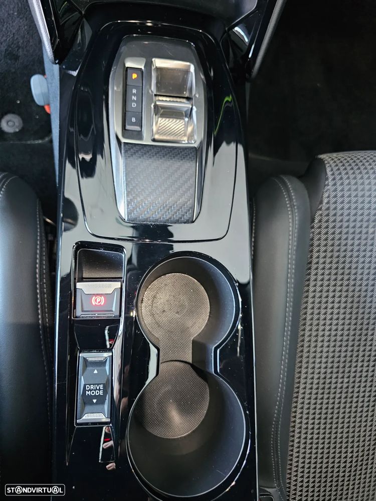 Peugeot e-208 50 kWh GT Line - 17