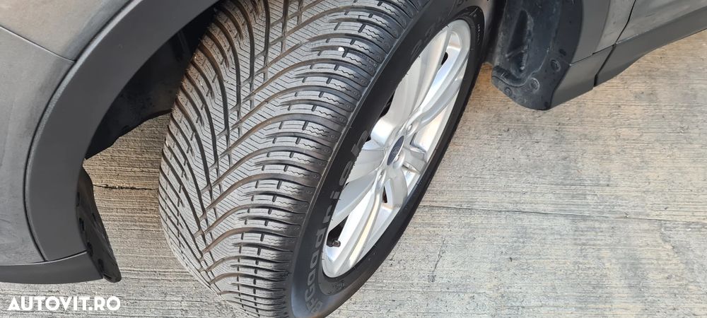 Ford Kuga 1.5 TDCi 2WD Trend - 32