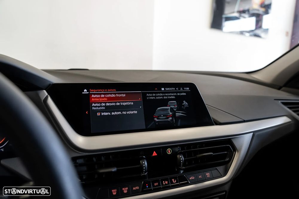 BMW 116 i Aut. Advantage - 21
