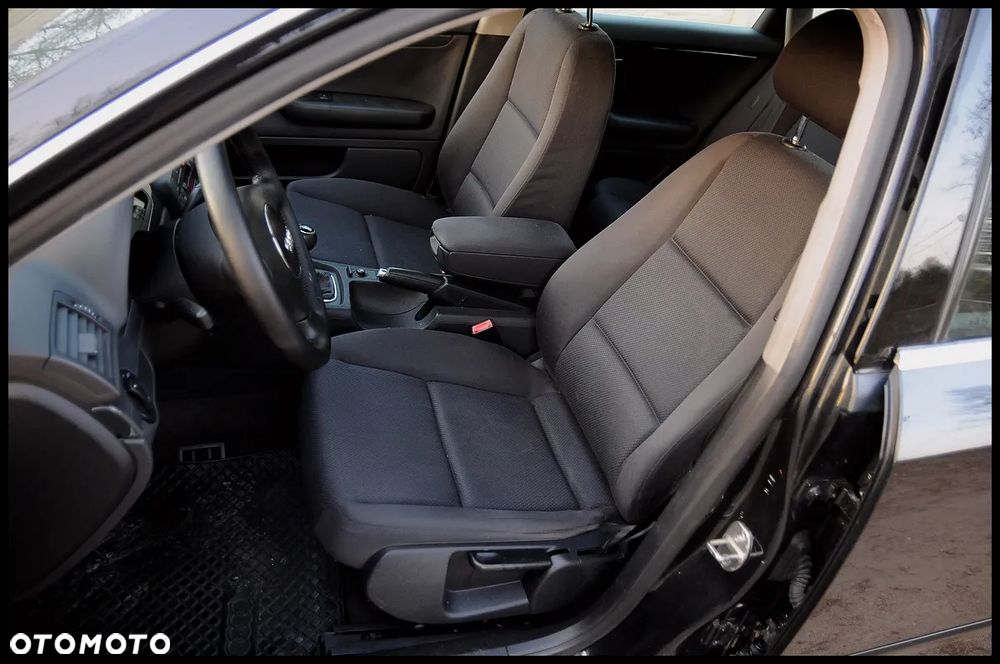 Audi A4 Limousine - 25