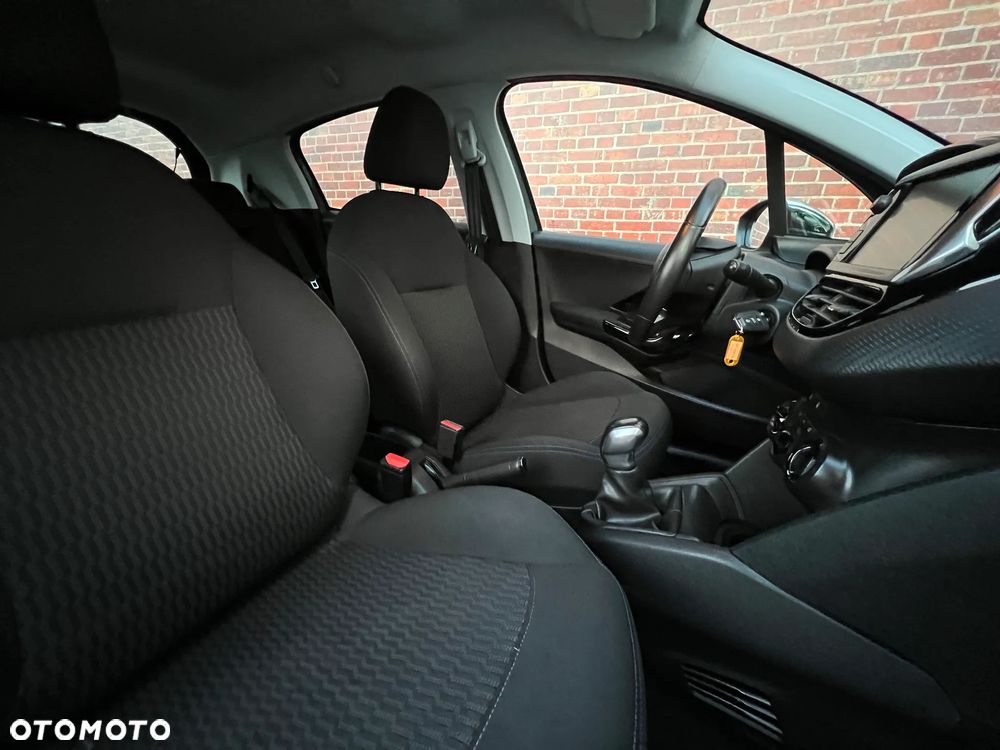 Peugeot 208 - 14