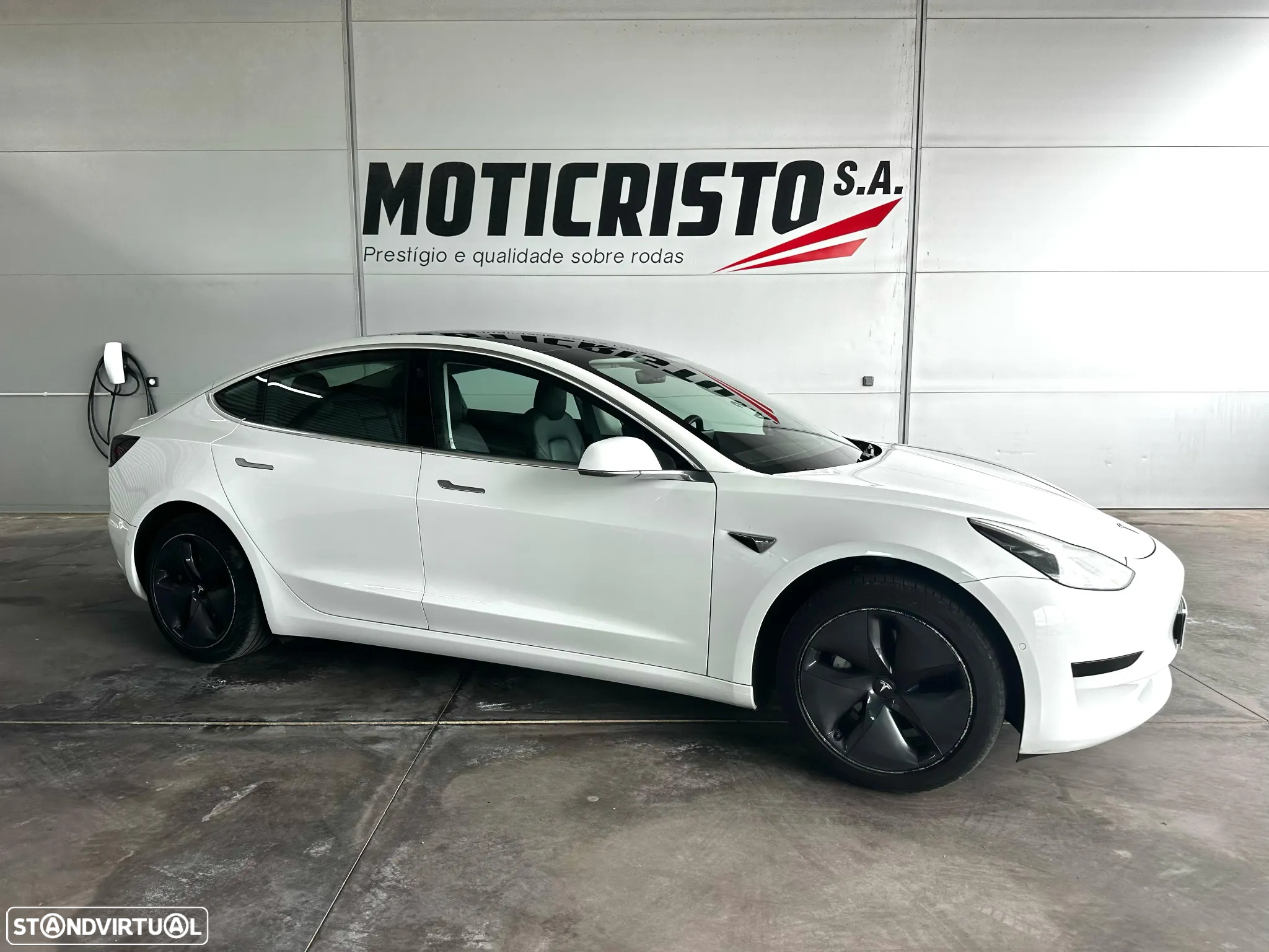 Tesla Model 3 Standard Range Plus RWD - 2