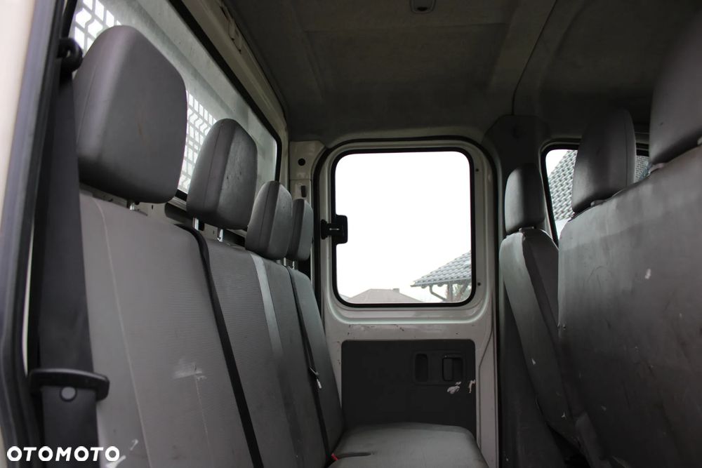 Volkswagen CRAFTER - 13
