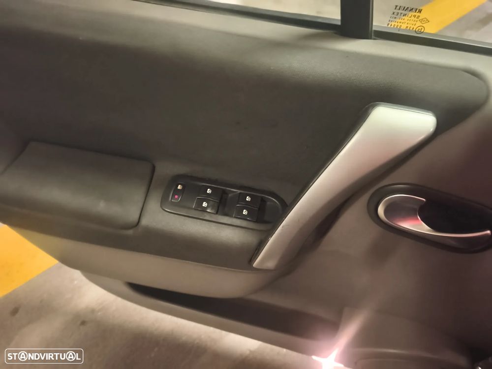 Renault Grand Scénic 1.5 dCi Dynamique S 7L. - 25