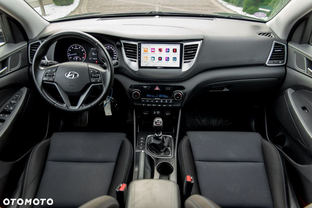 Hyundai Tucson 1.6 GDI BlueDrive Style 2WD - 30