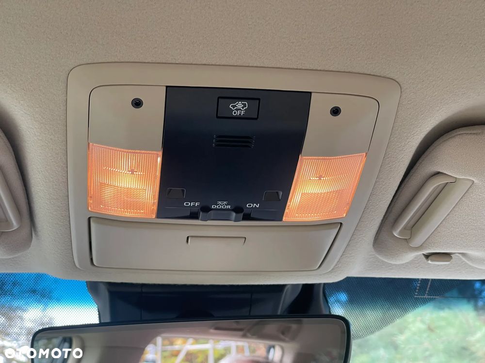 Toyota Land Cruiser - 31
