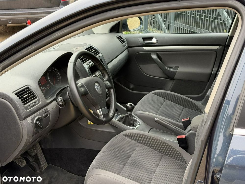 Volkswagen Golf - 12