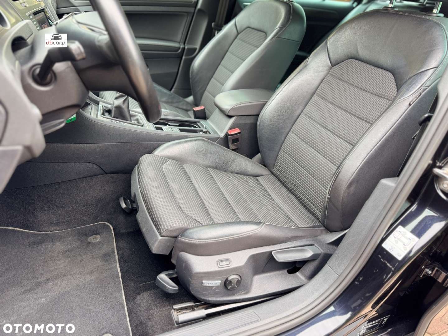 Volkswagen Golf - 18