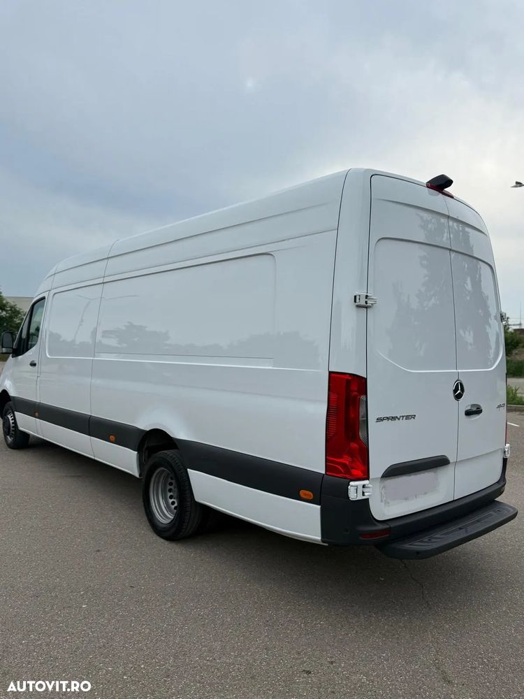 Mercedes-Benz Sprinter - 22