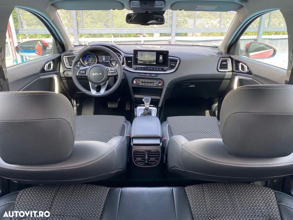 Kia XCeed 1.6 GDI 6DCT PHEV Vision - 15