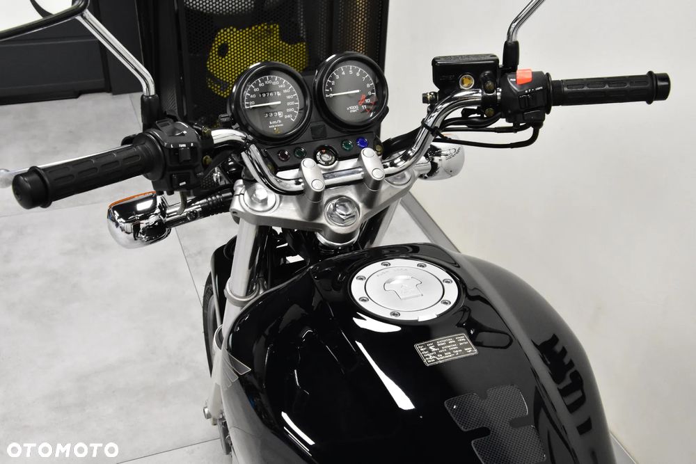 Honda CB - 16