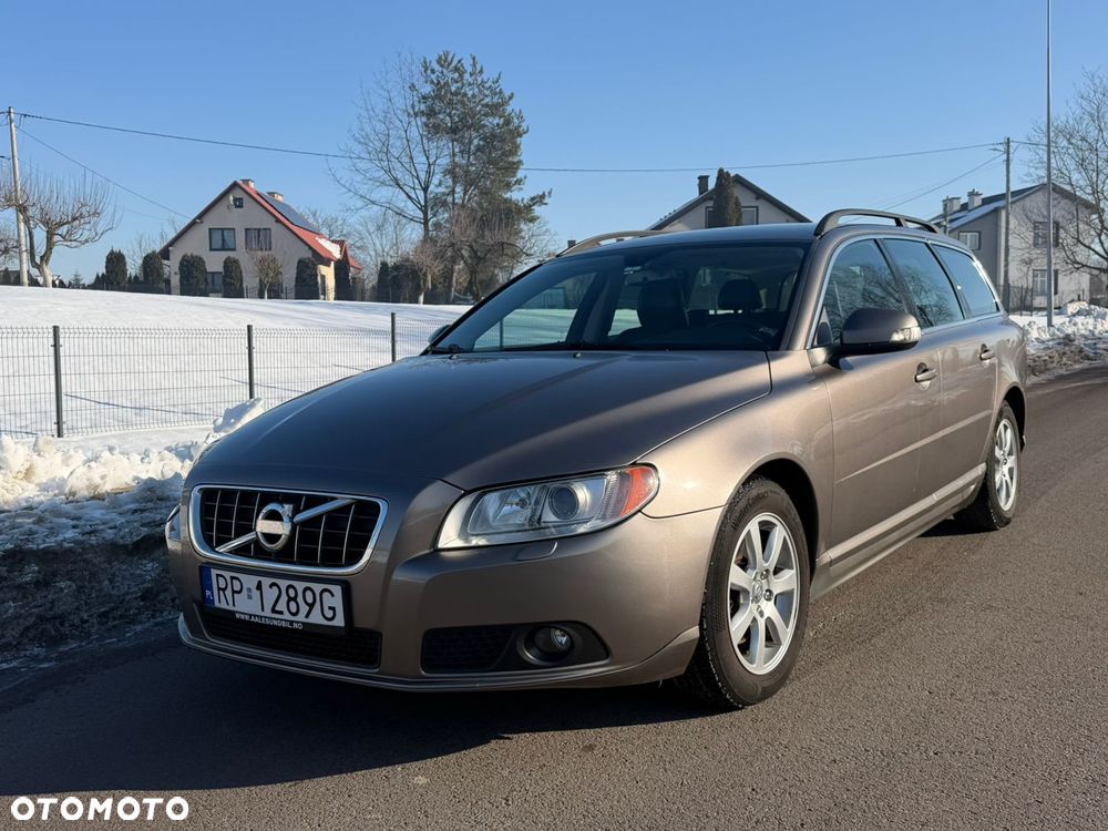 Volvo V70 - 1