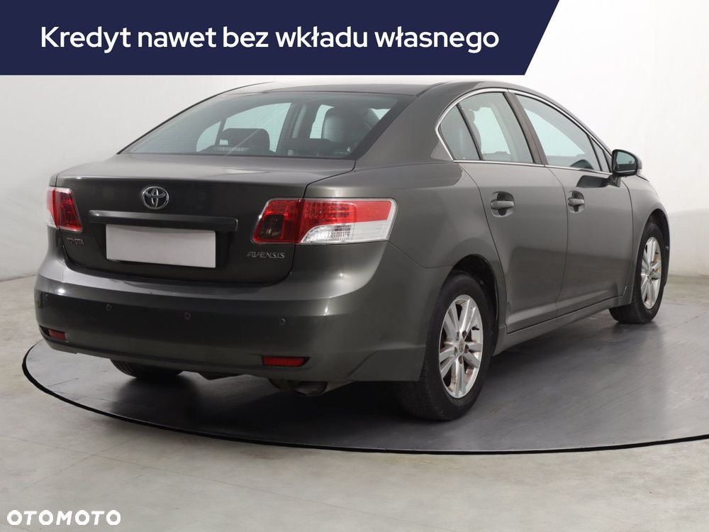 Toyota Avensis - 7