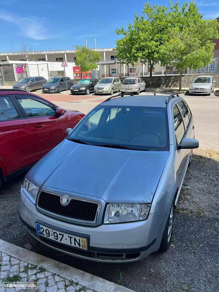Skoda Outros - 1