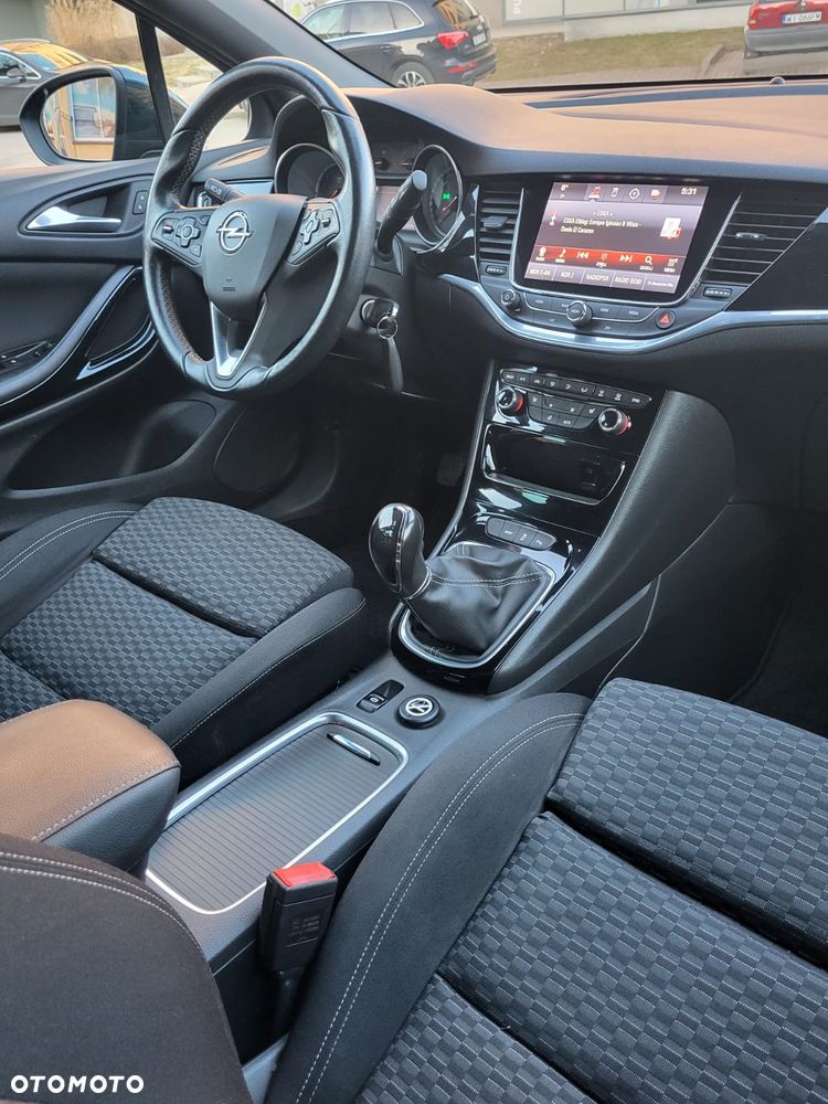 Opel Astra 1.6 D (CDTI) Dynamic - 16