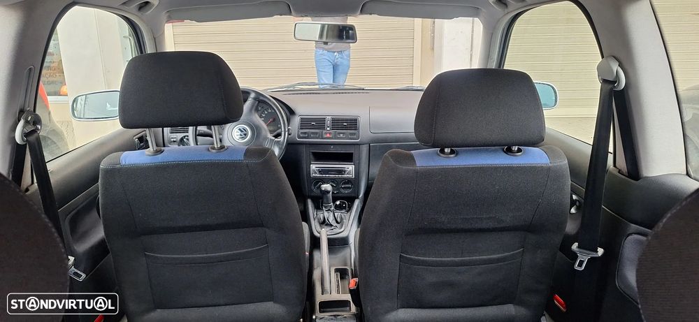 VW Golf 1.9 TDi 25 Anos - 3