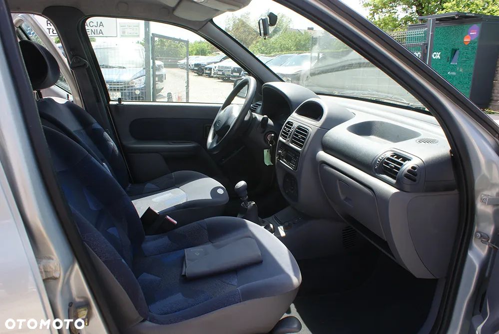 Renault Clio 1.4 RT - 8