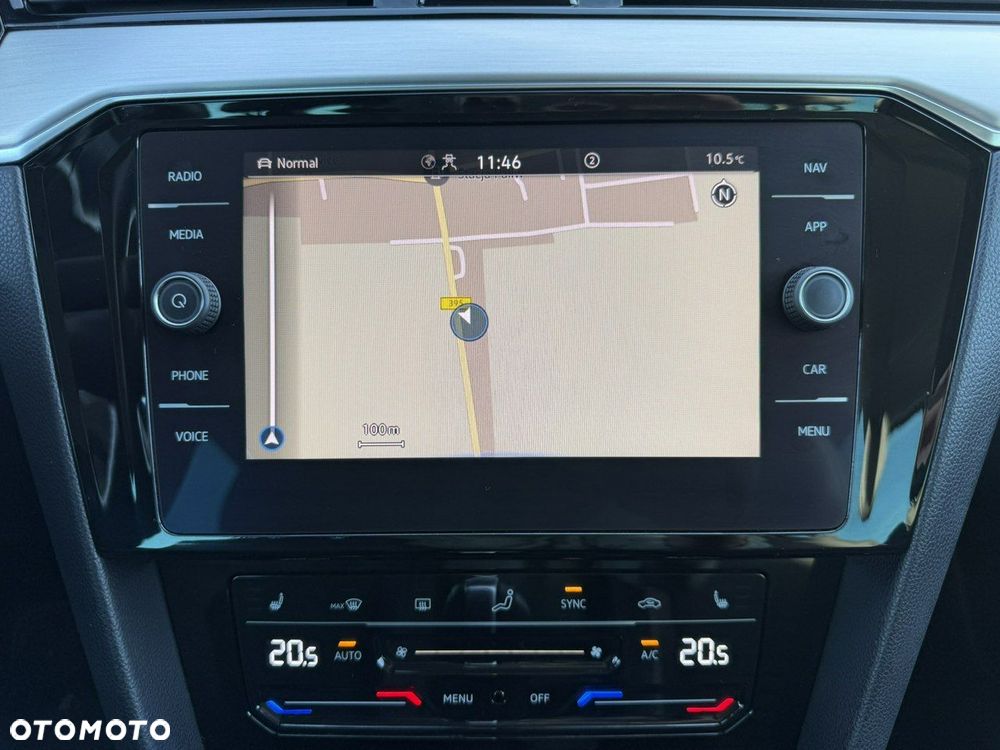 Volkswagen Passat Variant - 32