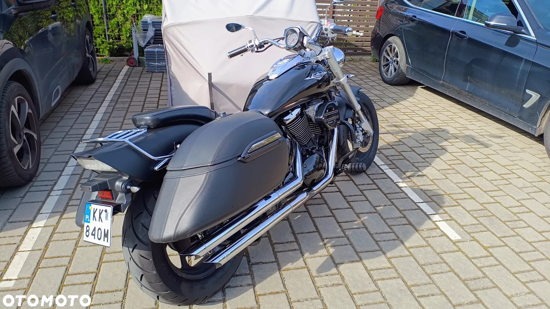 Suzuki Intruder - 10