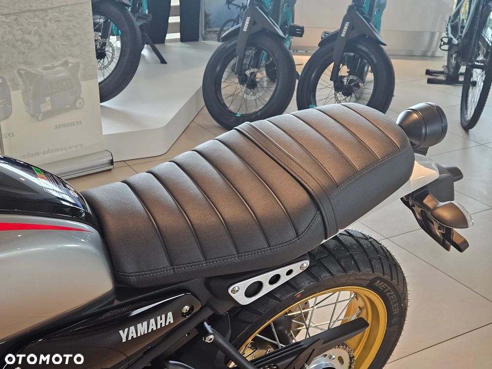 Yamaha XSR - 7