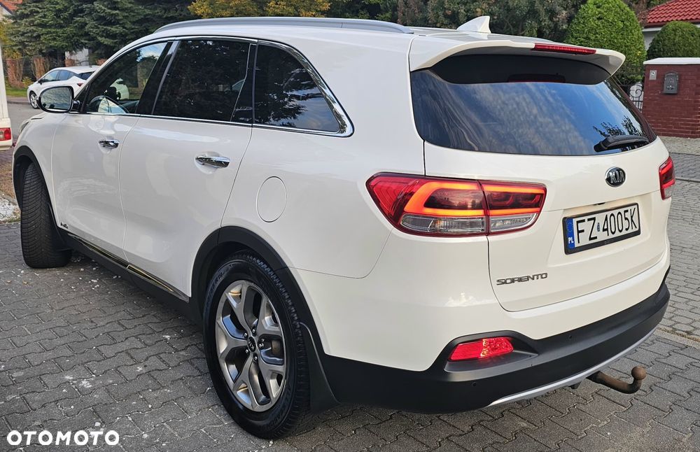 Kia Sorento - 4