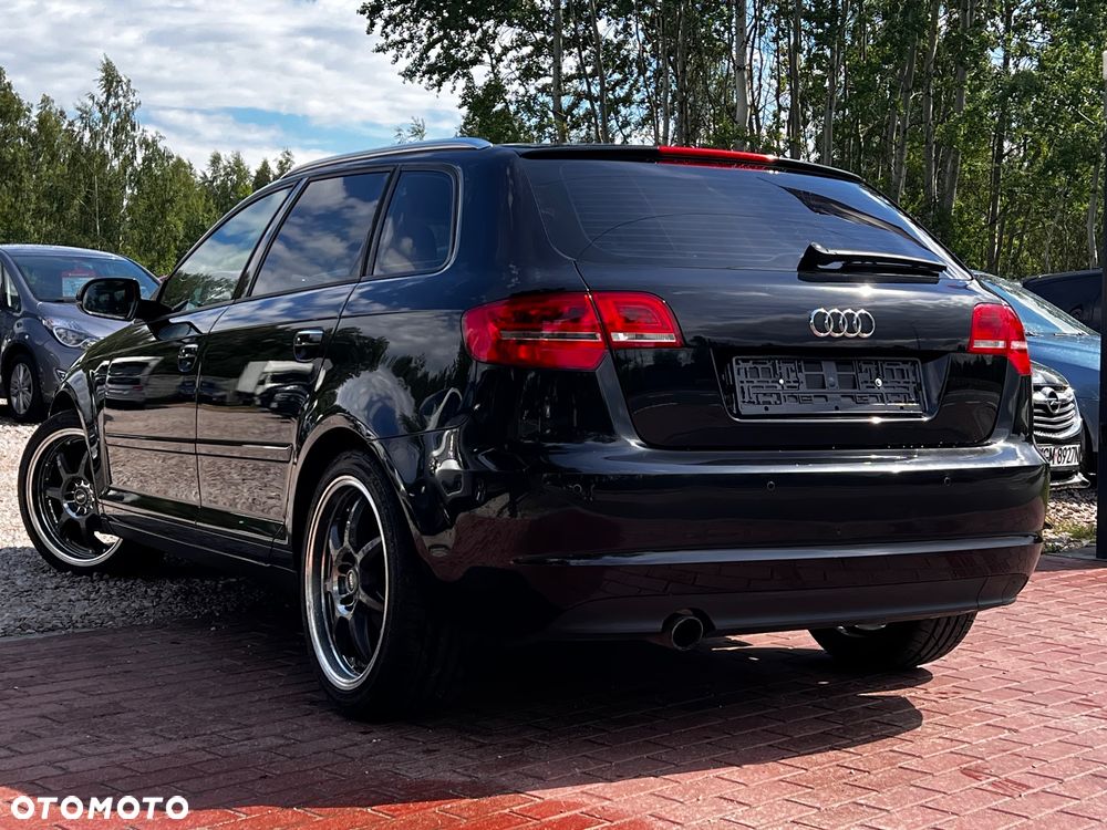 Audi A3 Sportback 1.6 TDI Ambition - 4