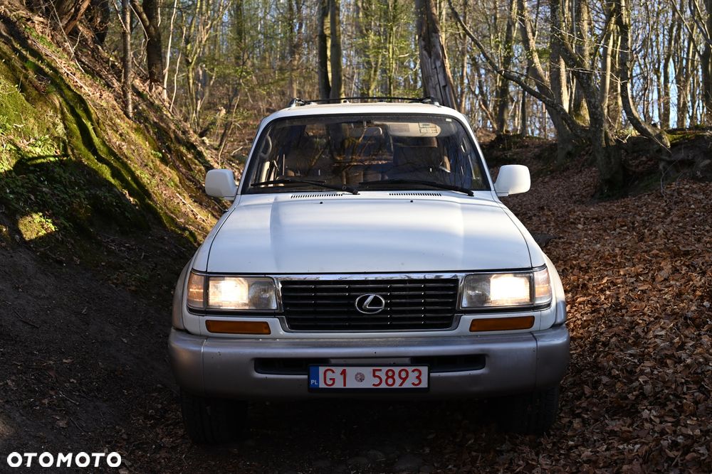 Lexus LX - 4