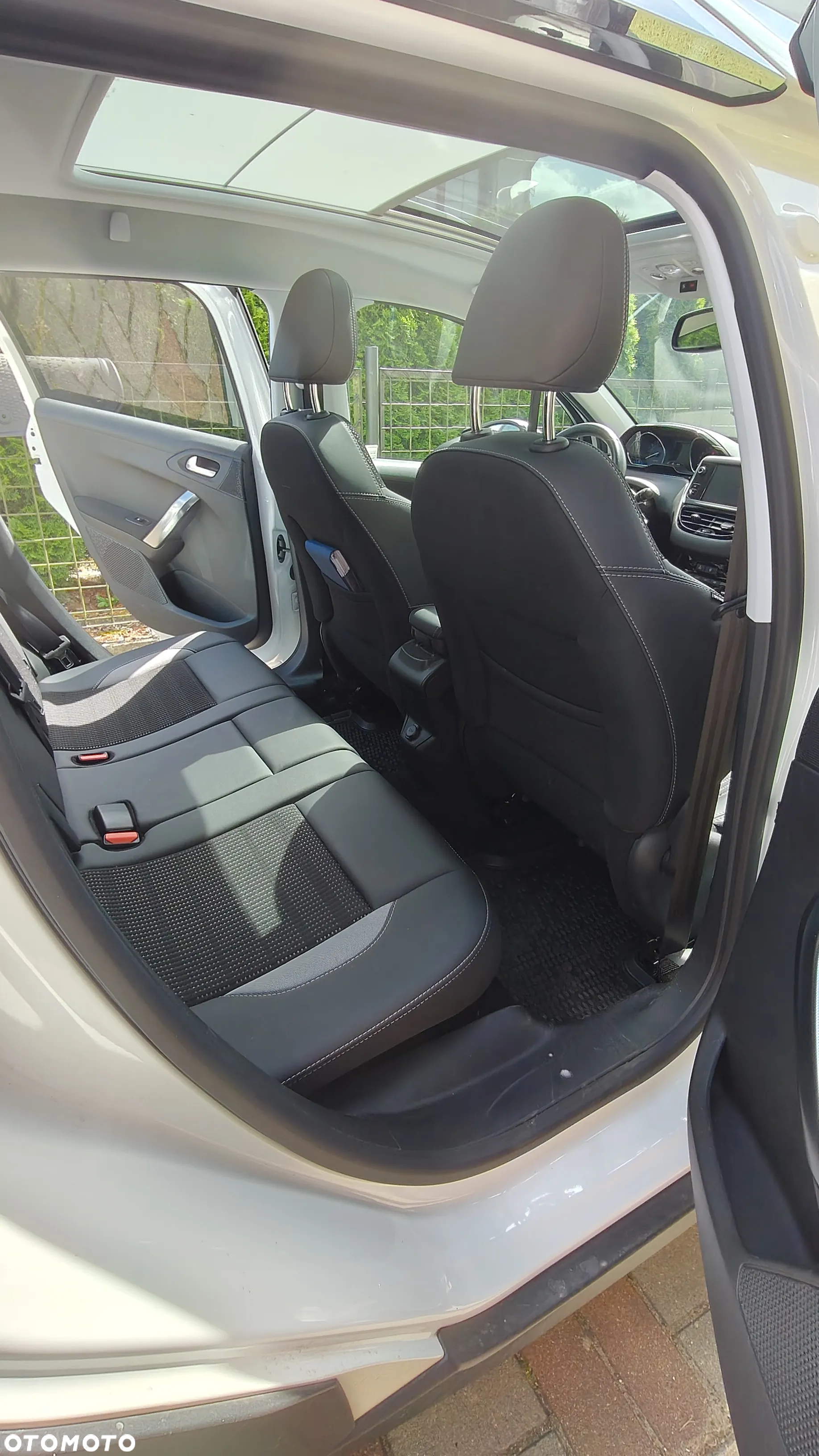 Peugeot 2008 - 6