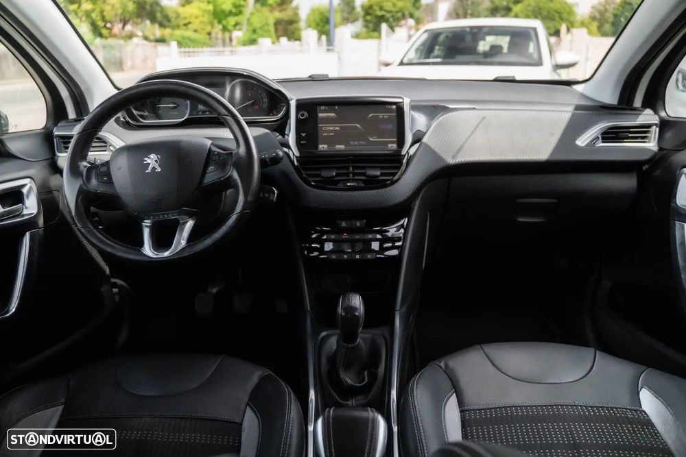 Peugeot 2008 1.2 VTi Allure - 5