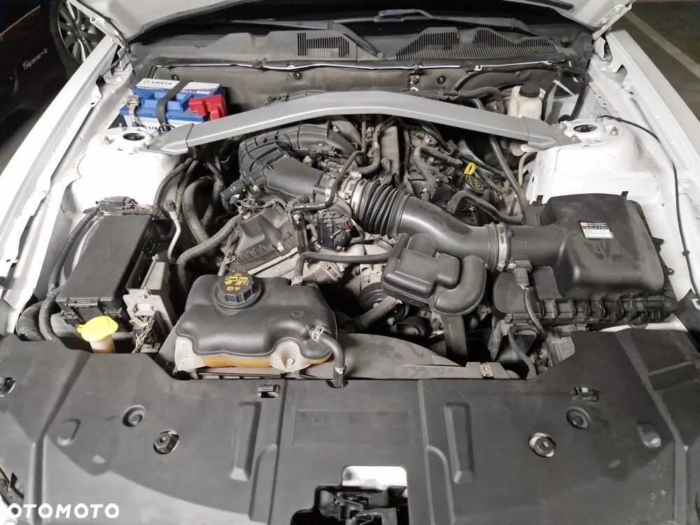 Ford Mustang 3.7 V6 Premium - 13